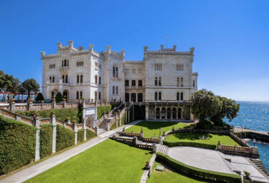 Palma Verde Castello di Brussa Esterno foto